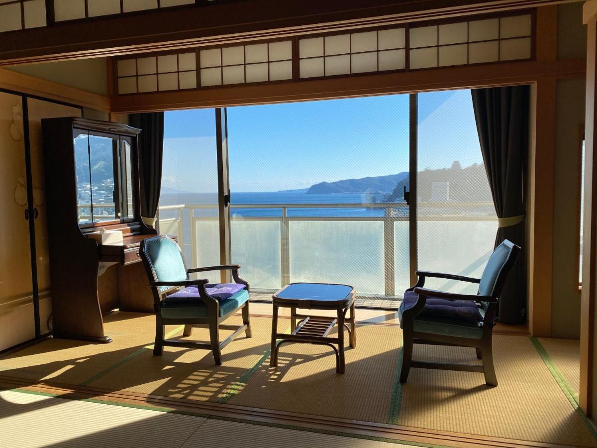 Atami Onsen Guest House Megumi Bagian luar foto
