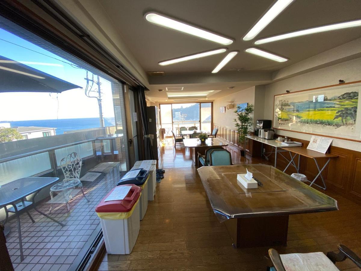Atami Onsen Guest House Megumi Bagian luar foto