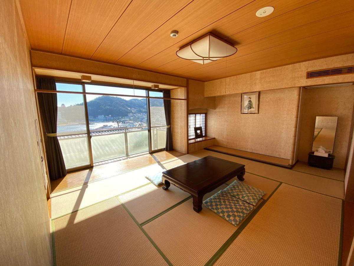 Atami Onsen Guest House Megumi Bagian luar foto