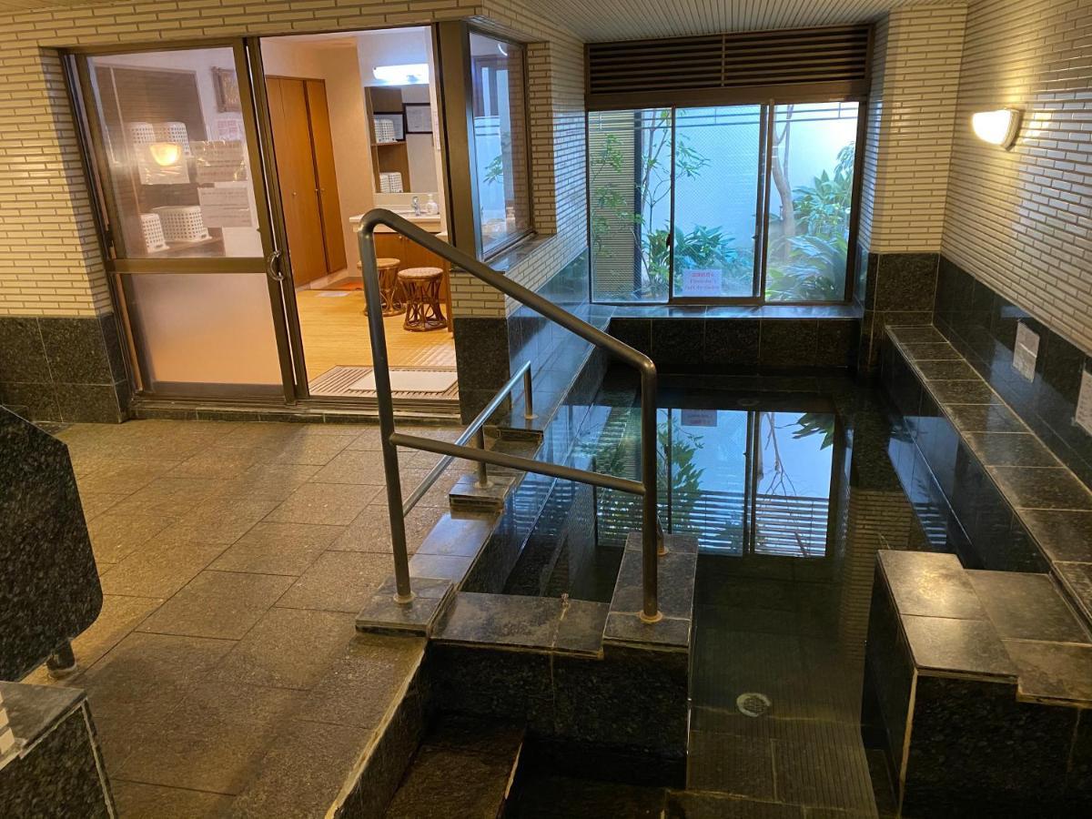 Atami Onsen Guest House Megumi Bagian luar foto