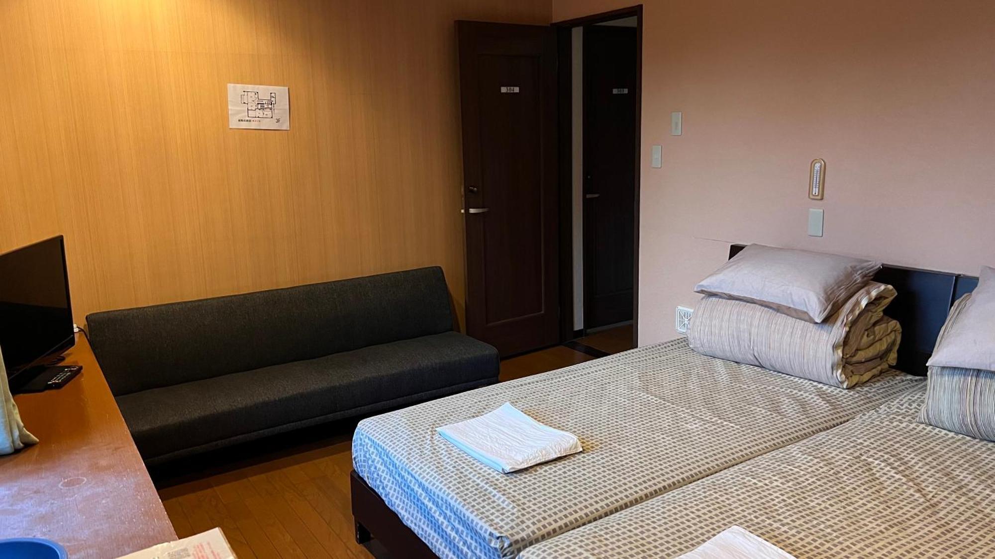 Atami Onsen Guest House Megumi Bagian luar foto